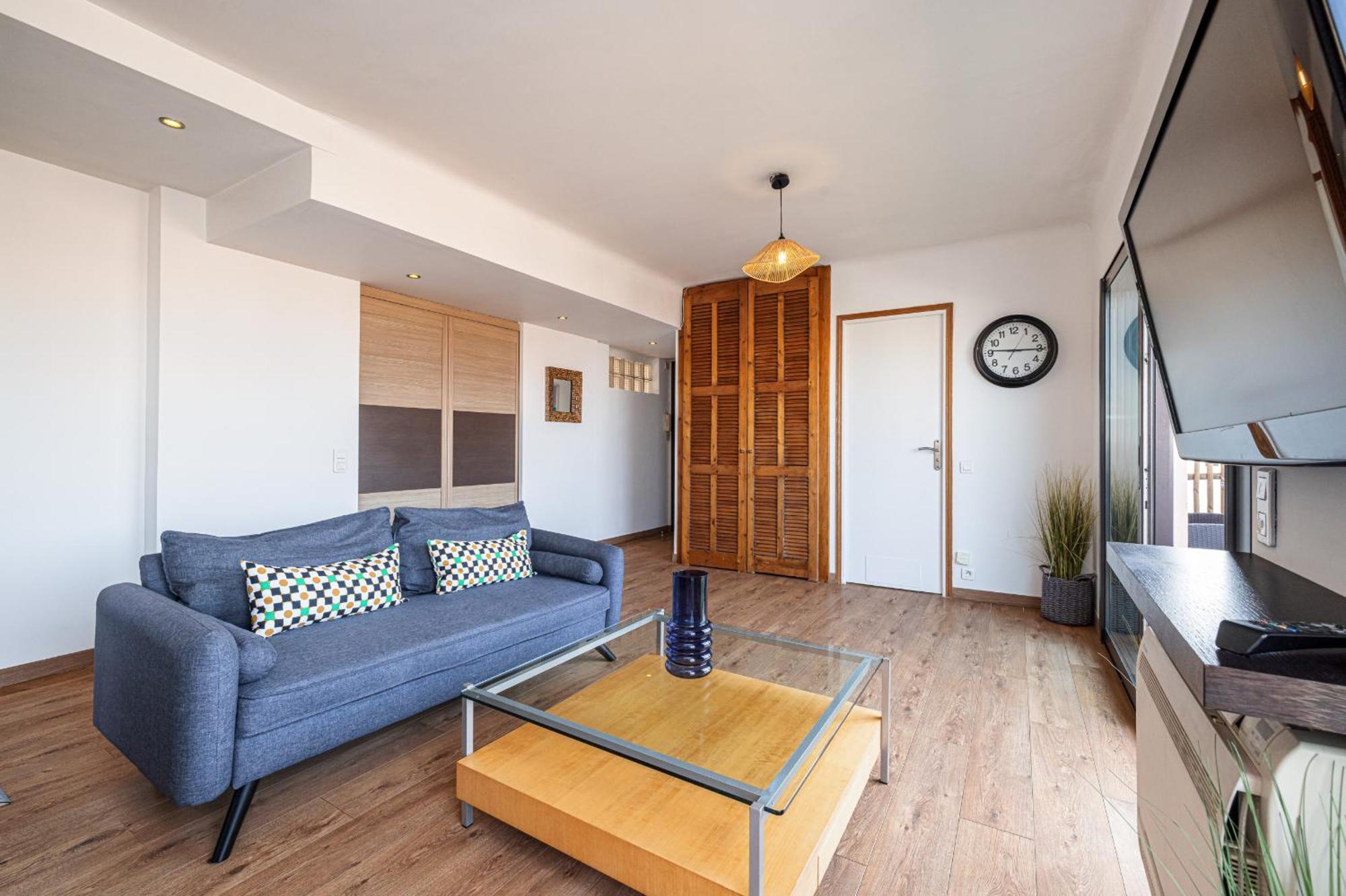 Open Sky Terrace Lage 1 Bdr & Parking Appartement