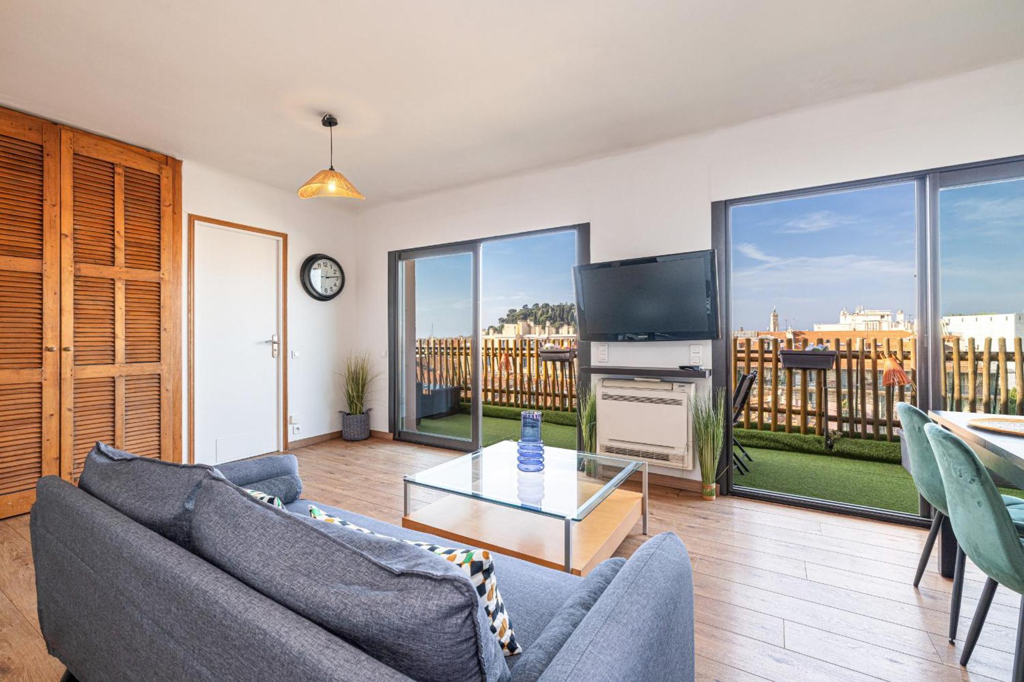 Open Sky Terrace Lage 1 Bdr & Parking Appartement *