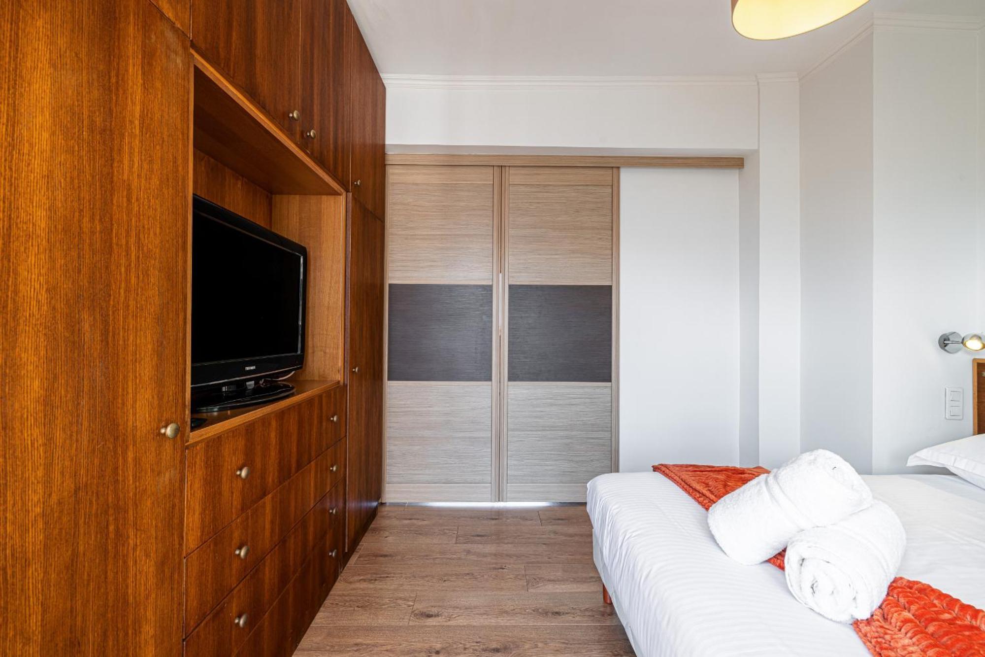 Open Sky Terrace Lage 1 Bdr & Parking Appartement *