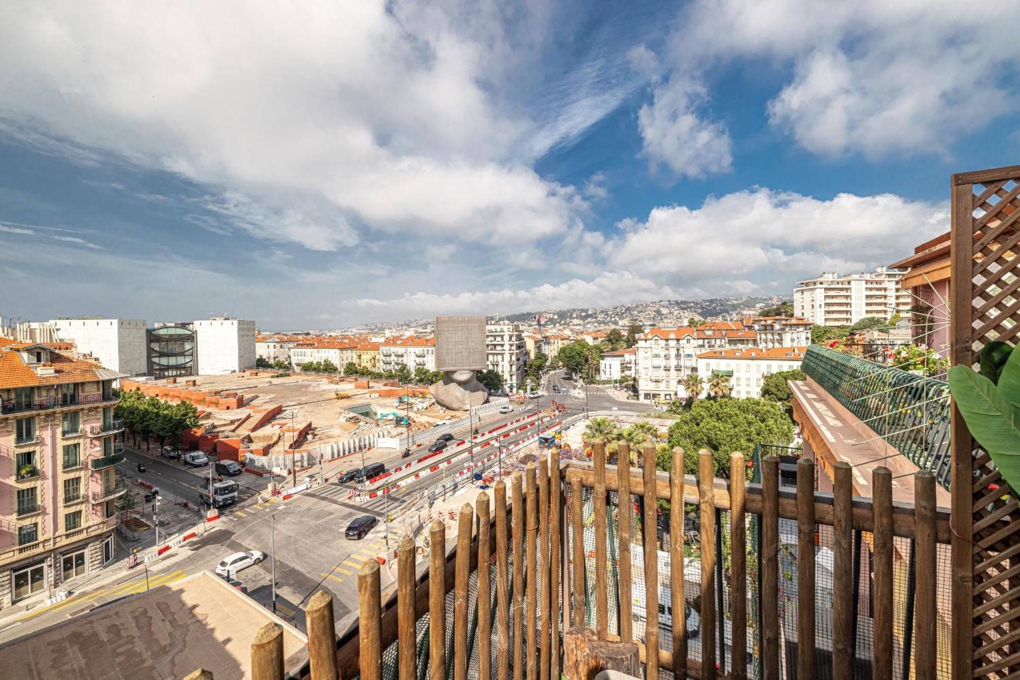 Appartement Open Sky Terrace Lage 1 Bdr & Parking *
